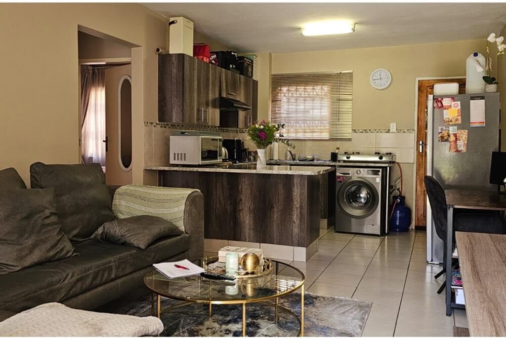 Emmaculate 2 bedroom ground floor in Boksburg