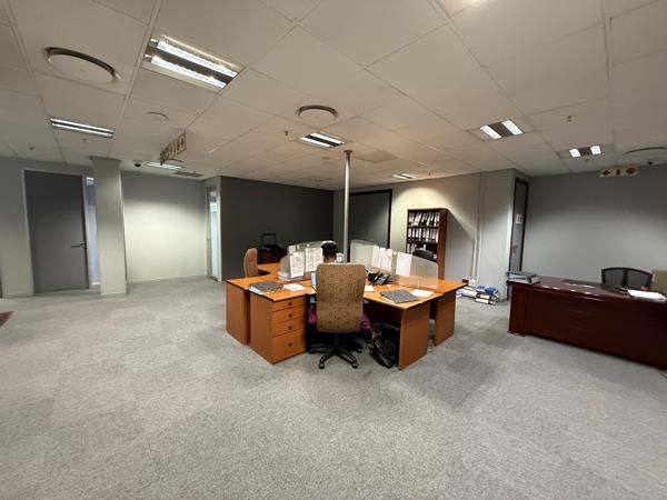 422 m² Commercial space in Rosebank